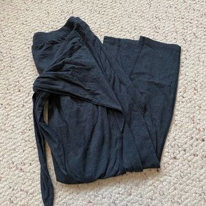 Lululemon Tie-Up Capris